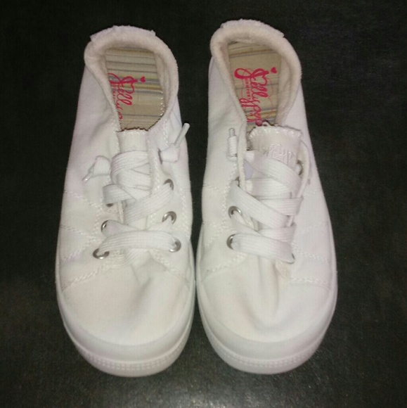 jellypop white shoes